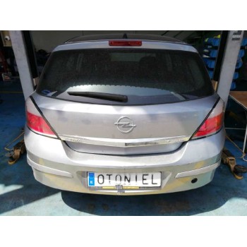 opel astra h berlina del año 2004