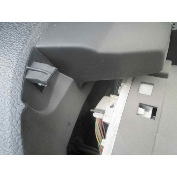 peugeot 206 berlina del año 1999