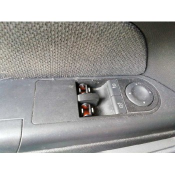 opel astra h berlina del año 2004