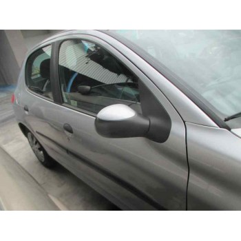 peugeot 206 berlina del año 1999