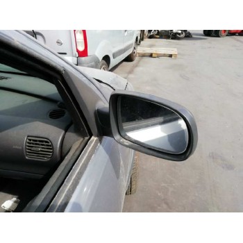 opel corsa c del año 2004