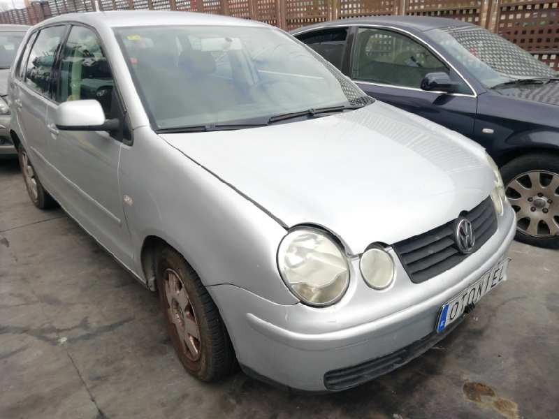 VOLKSWAGEN POLO (9N1)