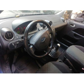 ford fiesta (cbk) del año 2004