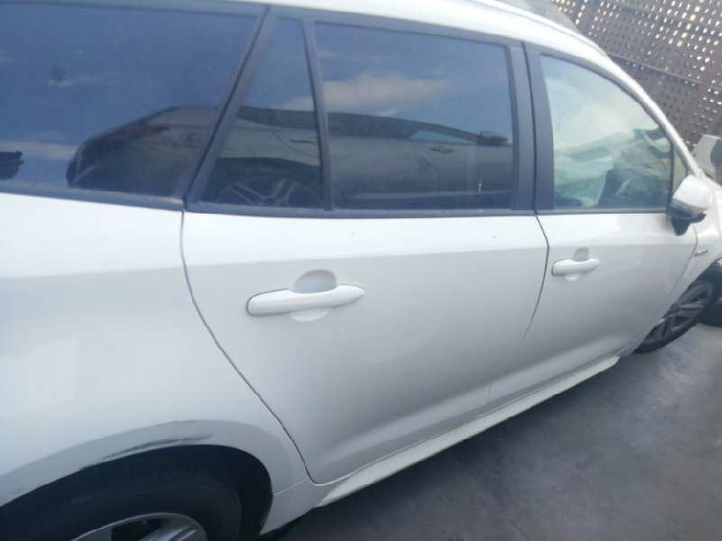 TOYOTA COROLLA TOURING SPORTS (E21)