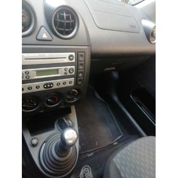 ford fiesta (cbk) del año 2004