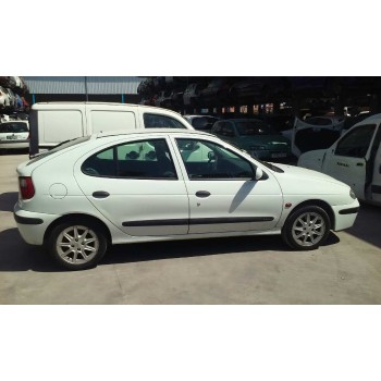 renault megane i fase 2 berlina (ba0) del año 2000