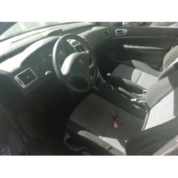 peugeot 307 berlina (s2) del año 2005