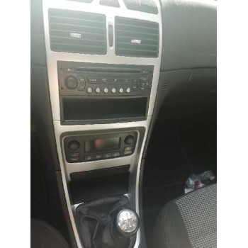 peugeot 307 berlina (s2) del año 2005