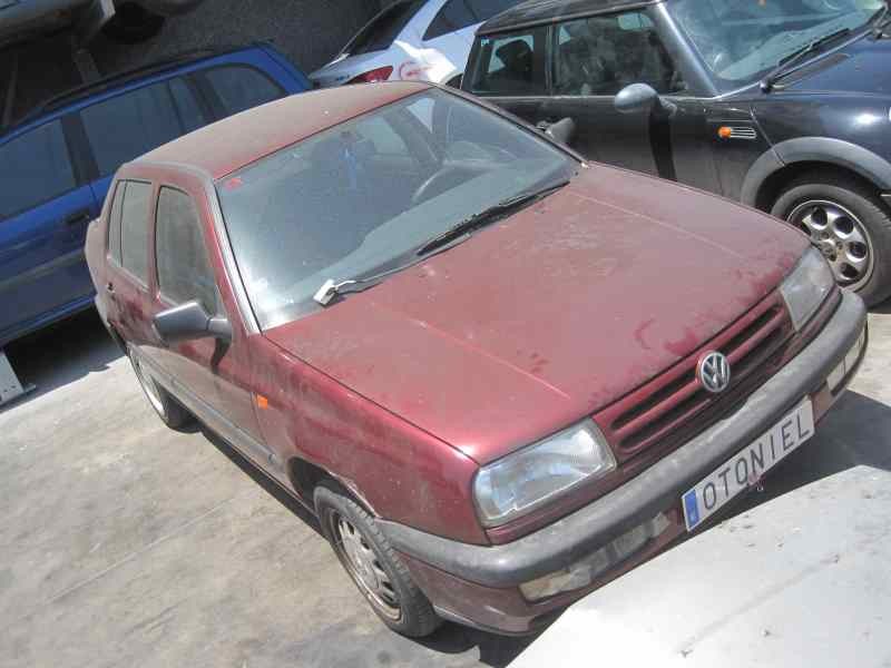 VOLKSWAGEN VENTO (1H2)