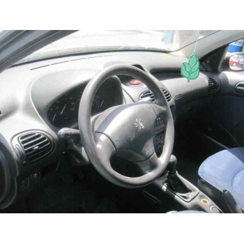 peugeot 206 berlina del año 2002