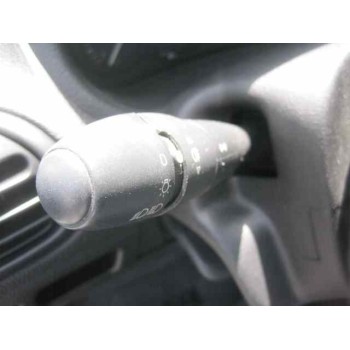 peugeot 206 berlina del año 2002