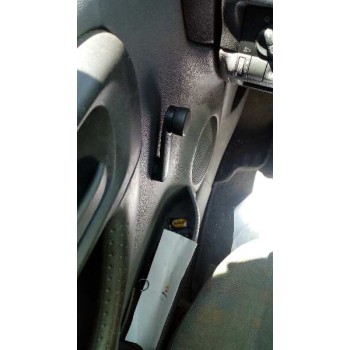 opel corsa c del año 2000