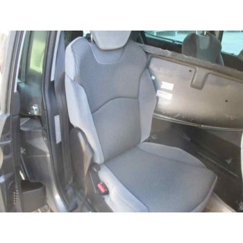 peugeot 807 del año 2012