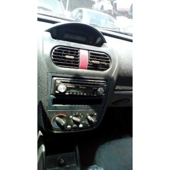 opel corsa c del año 2000