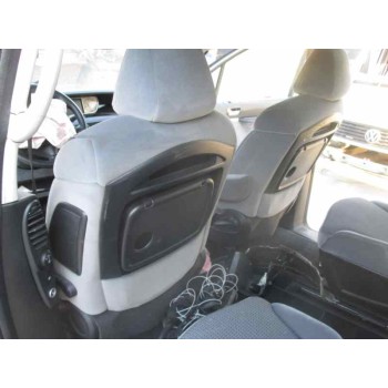 peugeot 807 del año 2012