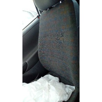 opel corsa c del año 2000