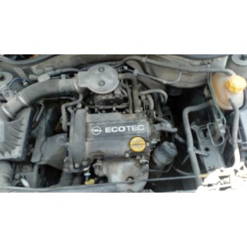 opel corsa c del año 2000