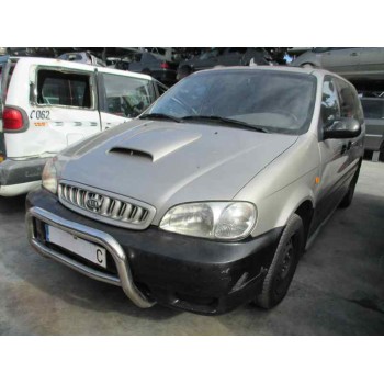 kia carnival del año 2001