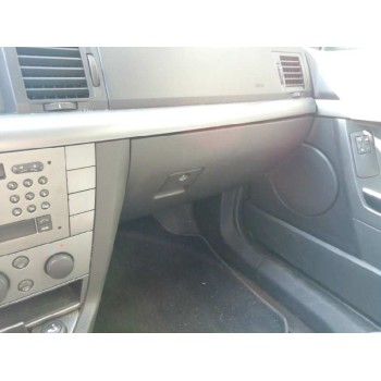 opel vectra c berlina del año 2002