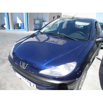 peugeot 206 berlina del año 2001