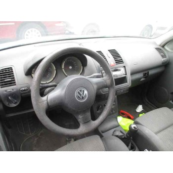 volkswagen polo berlina (6n2) del año 2000