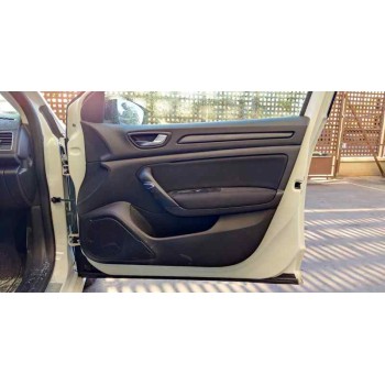 renault megane iv berlina 5p del año 2018