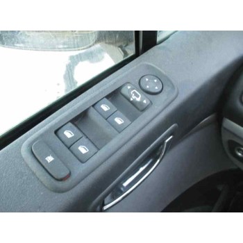 peugeot 807 del año 2012