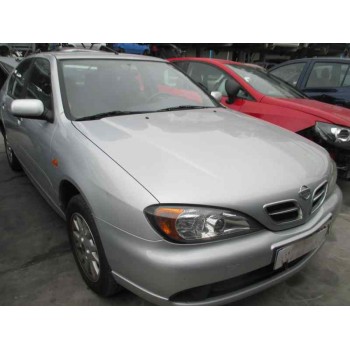 nissan primera berlina (p11) del año 2002