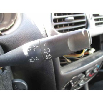 peugeot 206 berlina del año 2001