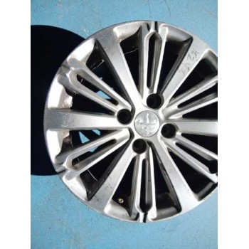 Recambio de llanta para peugeot 208 referencia OEM IAM 6.0JX16 CH4-23 X1 16