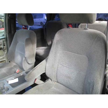 kia carnival del año 2001