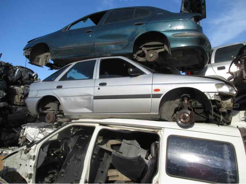 ford escort berlina del año 1997