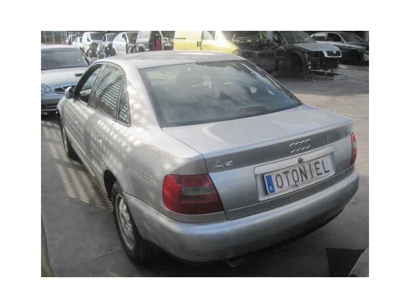 AUDI A4 BERLINA (B5)