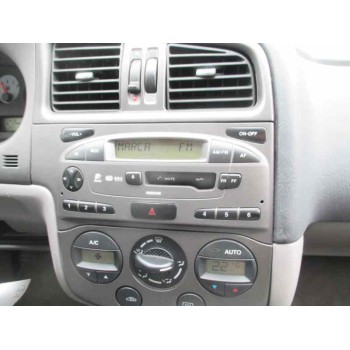 nissan primera berlina (p11) del año 2002