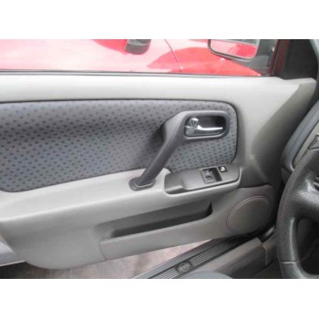 nissan primera berlina (p11) del año 2002