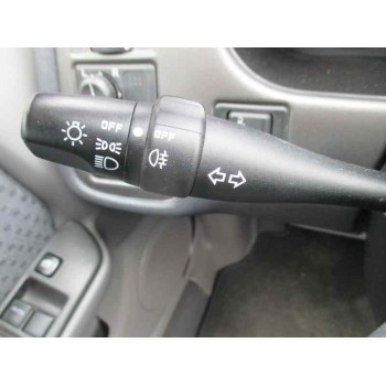 nissan primera berlina (p11) del año 2002