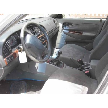 daewoo nubira berlina del año 2002