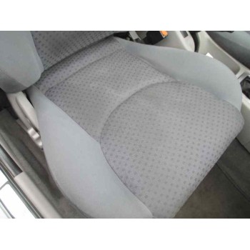 nissan primera berlina (p11) del año 2002