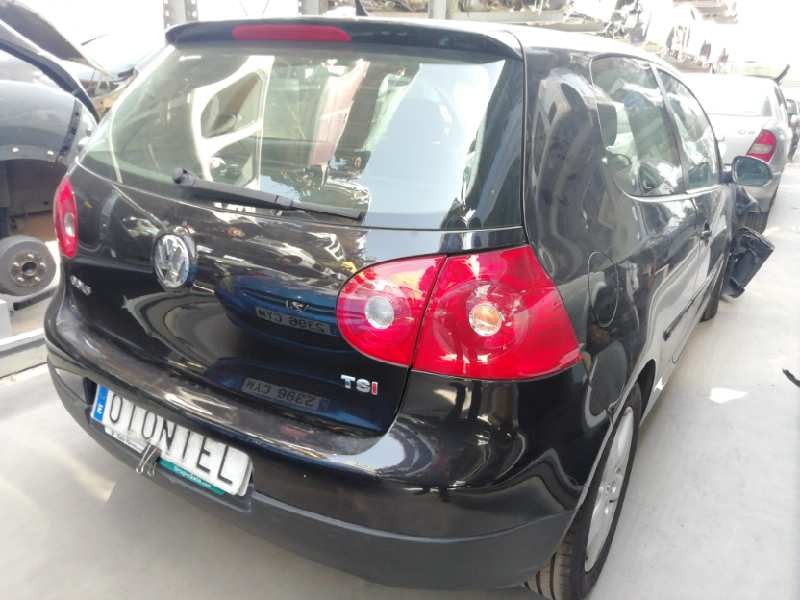 VOLKSWAGEN GOLF V BERLINA (1K1)