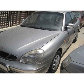 daewoo nubira berlina del año 2002