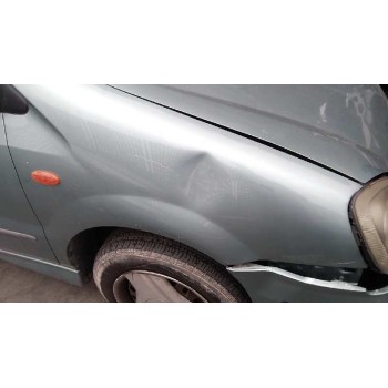 nissan almera tino (v10m) del año 2001