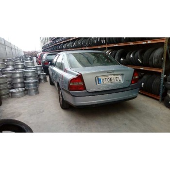 volvo s80 berlina del año 2000