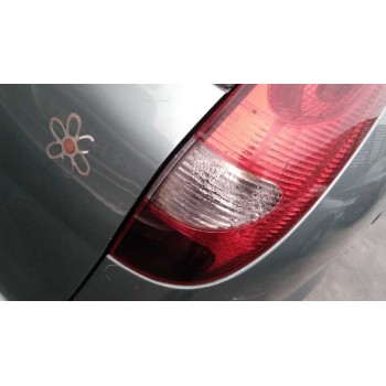 nissan almera tino (v10m) del año 2001