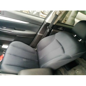 subaru legacy kombi/outback b14 del año 2011