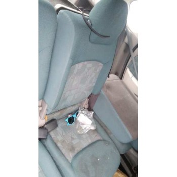 nissan almera tino (v10m) del año 2001