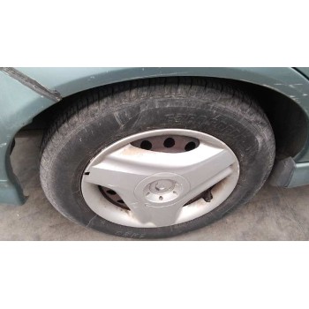 nissan almera tino (v10m) del año 2001