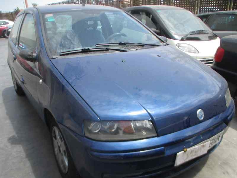 FIAT PUNTO BERLINA (188)