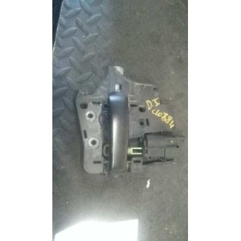 Recambio de maneta interior delantera izquierda para peugeot 1007 1.4 referencia OEM IAM 96801418  2 PINS