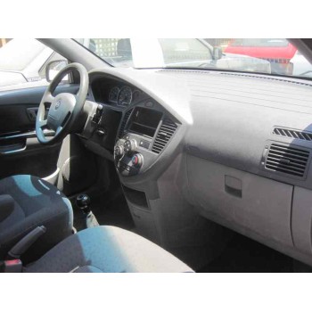 kia carens del año 2004