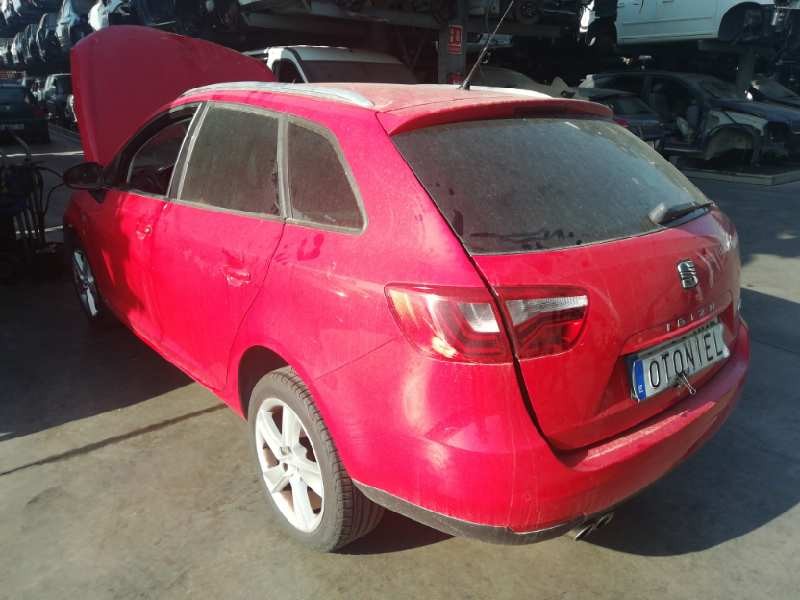 SEAT IBIZA ST (6J8)